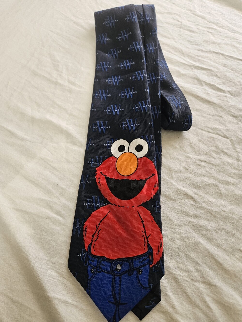 Vintage Sesame Street Elmo Men’s Novelty Character Print Pointed Tie Black